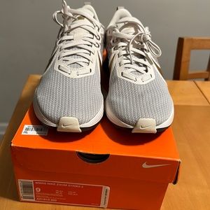Nike Zoom Strike 2 Women’s Sneakers